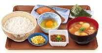 とん汁鮭納豆定食.jpg