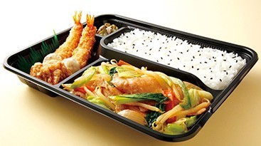 醤油野菜炒めエビフライ弁当.jpg