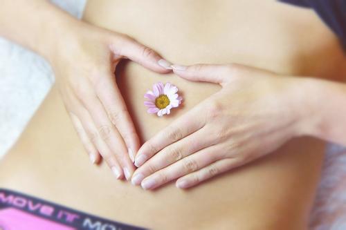 woman-gd44429c04_1920.jpg